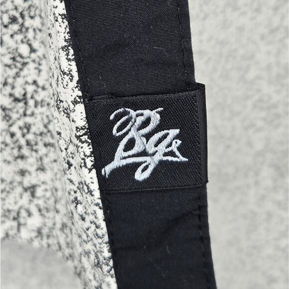 Blue Gear White & Black Button-Down Shirt – Medium [0020] - Picture 5 of 9